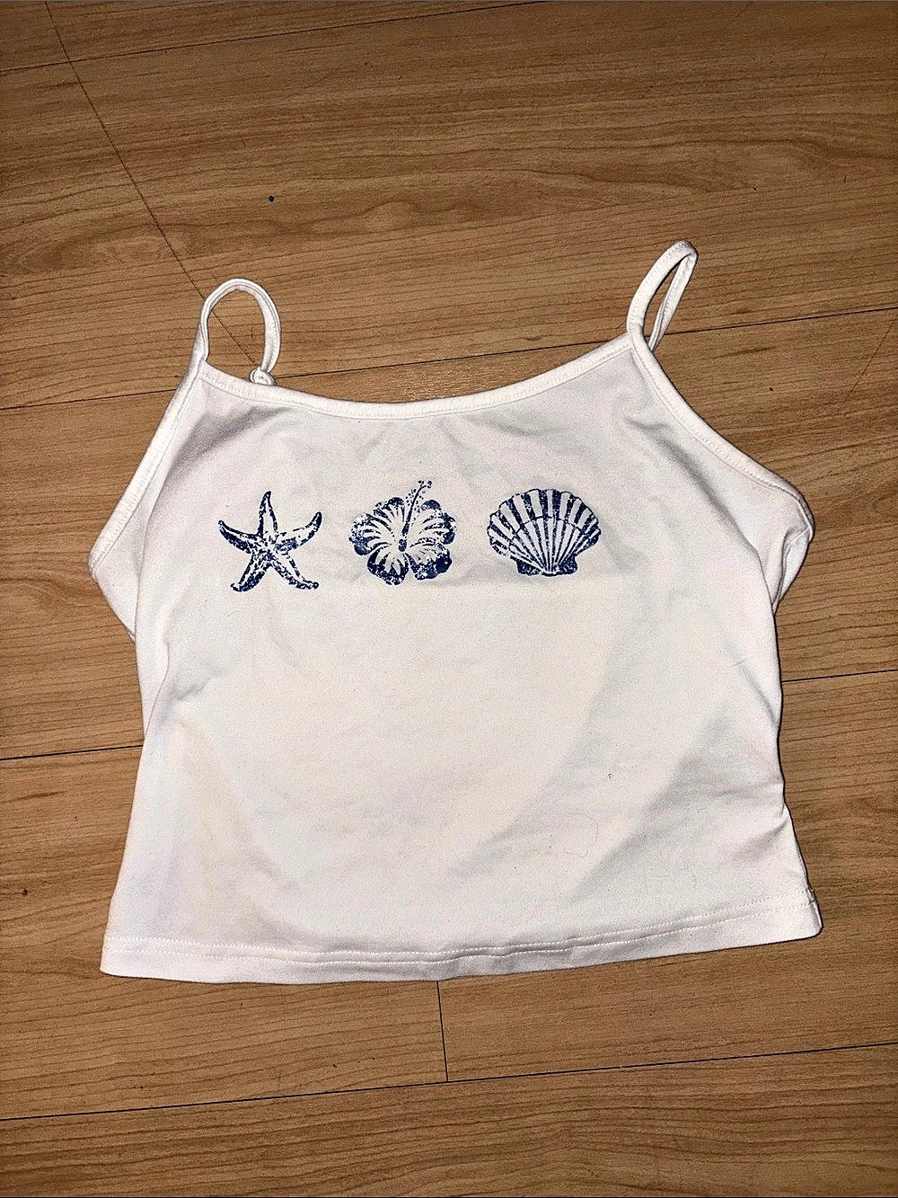 White Seashell Graphic Camisole Like New